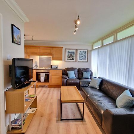 28 Broadside Holiday Chalet Near Broads & Beaches สตาแลม ภายนอก รูปภาพ
